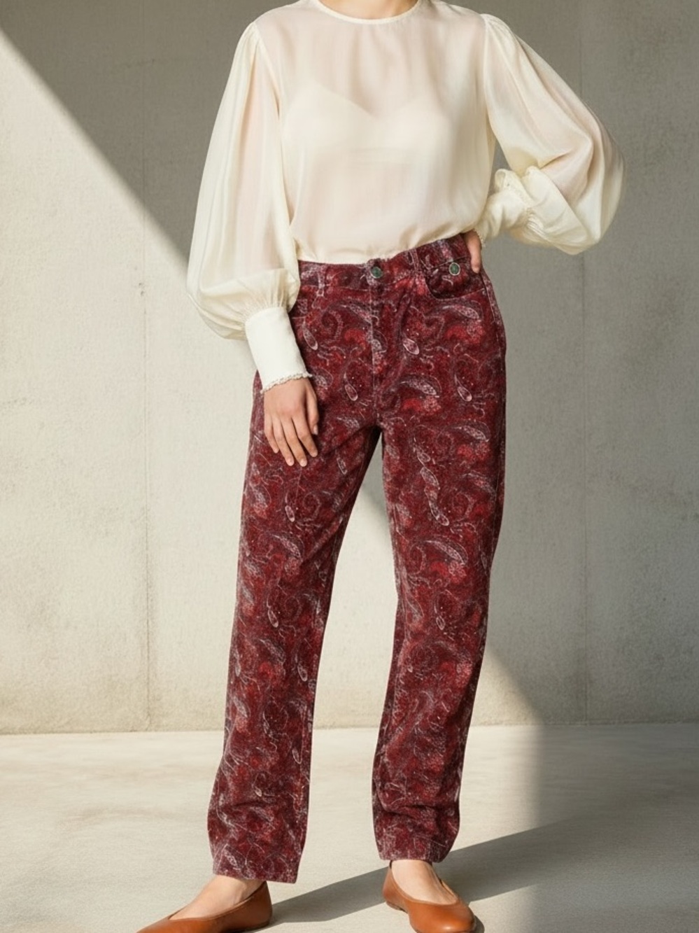 APRIL CORNELL BURGUNDY & TAN CORDUROY PAISLEY PRINT W BRASS MEDALLIONS SZ 10
